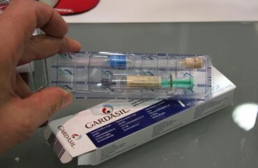 Cancer du col de l’utérus : Les Gynécologues recommandent le vaccin controversé