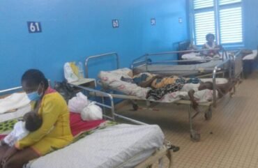 Santé : L’hôpital Laquintinie de Douala séquestre 2 enfants de 4 et 5 mois pour factures impayées