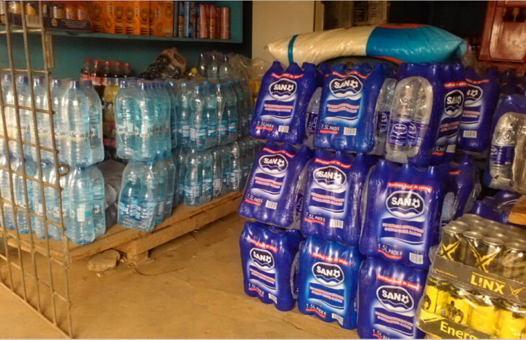 Consommation : Des dizaines de milliers de litres d’eau Sano saisis dans le Littoral