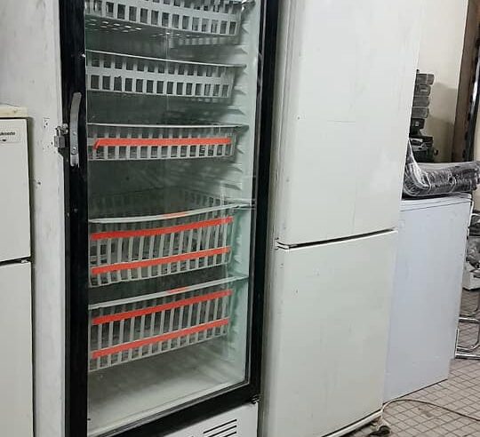 Cameroun : Interdite par la loi, l’importation des réfrigérateurs prospère malgré les risques environnementaux