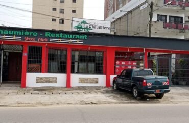 Répression : Plus d’un million de F Cfa de pertes après l’interdiction de la dédicace des ouvrages de Maurice Kamto