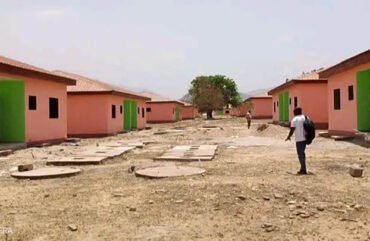 Nord : Poli et Rey-Bouba en ordre de batail pour les logements décents