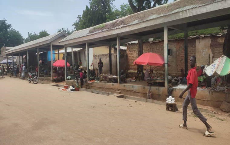 Image du marché de poisson de Yelwa à Garoua