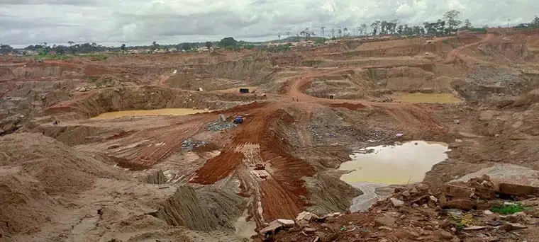 Exploitation minière : Un litige minier met en péril l’exploitation artisanale à Kambélé