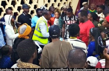 Présidentielle 2025 : A Kamkop, le dépouillement se fait à la lampe torche