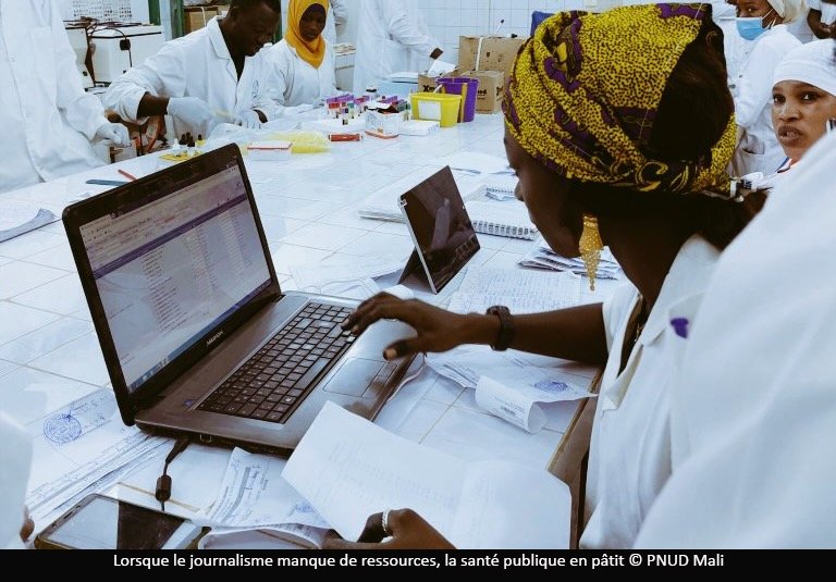 Afrique : Des journalistes confrontés à un « code rouge » dans la couverture des enjeux sanitaires