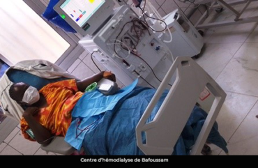 Bafoussam : le centre d’hémodialyse passe de 10 à 15 générateurs
