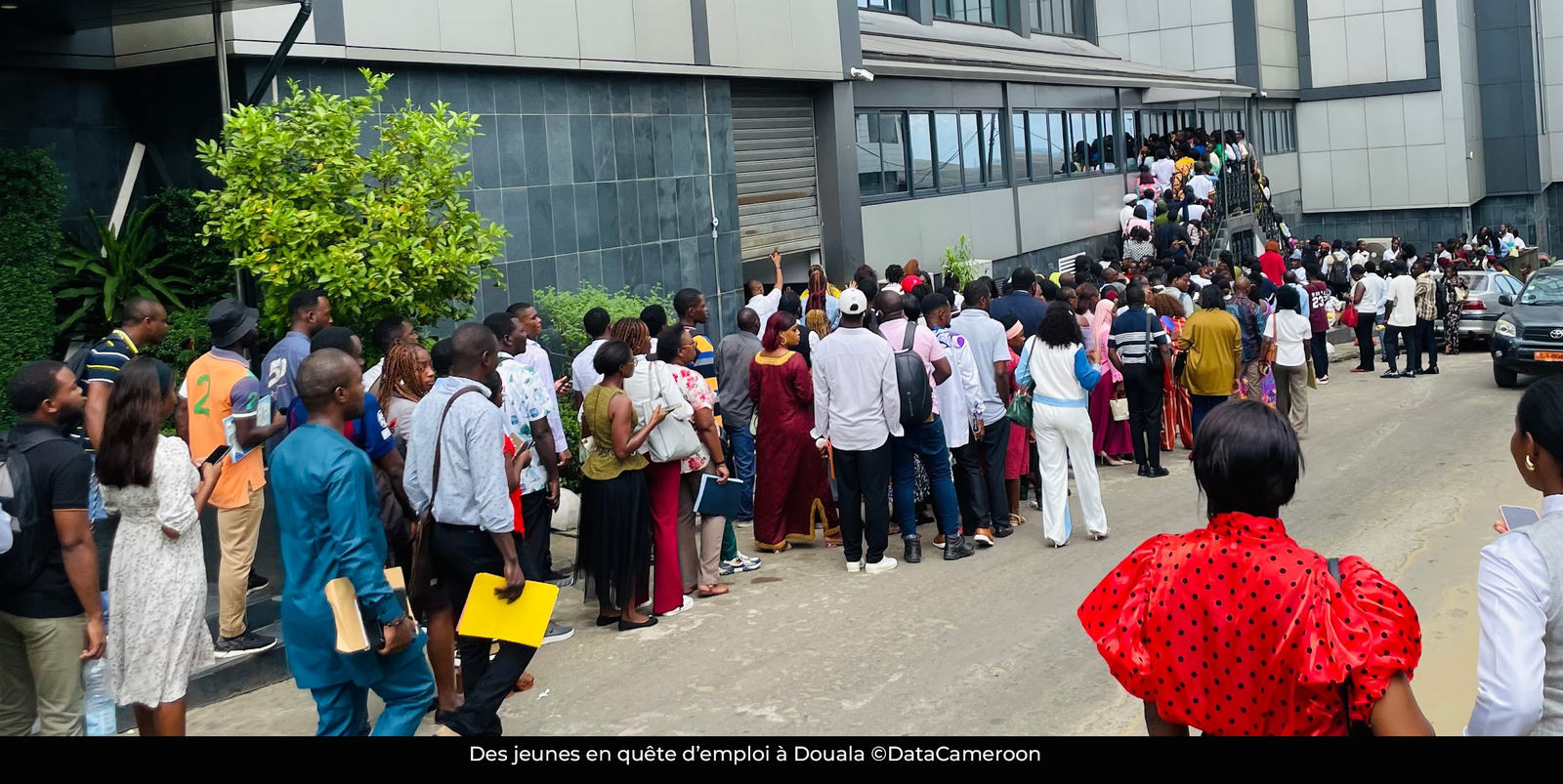 Chômage : plus de 2 000 jeunes diplômés en quête d’emploi à Douala